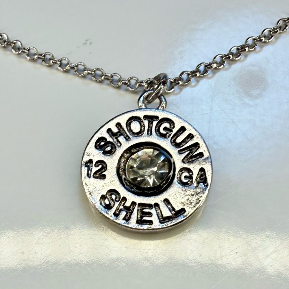 🧚🏻‍♀️ Silver Shotgun Shell Pendant Necklace with crystal 19-21”